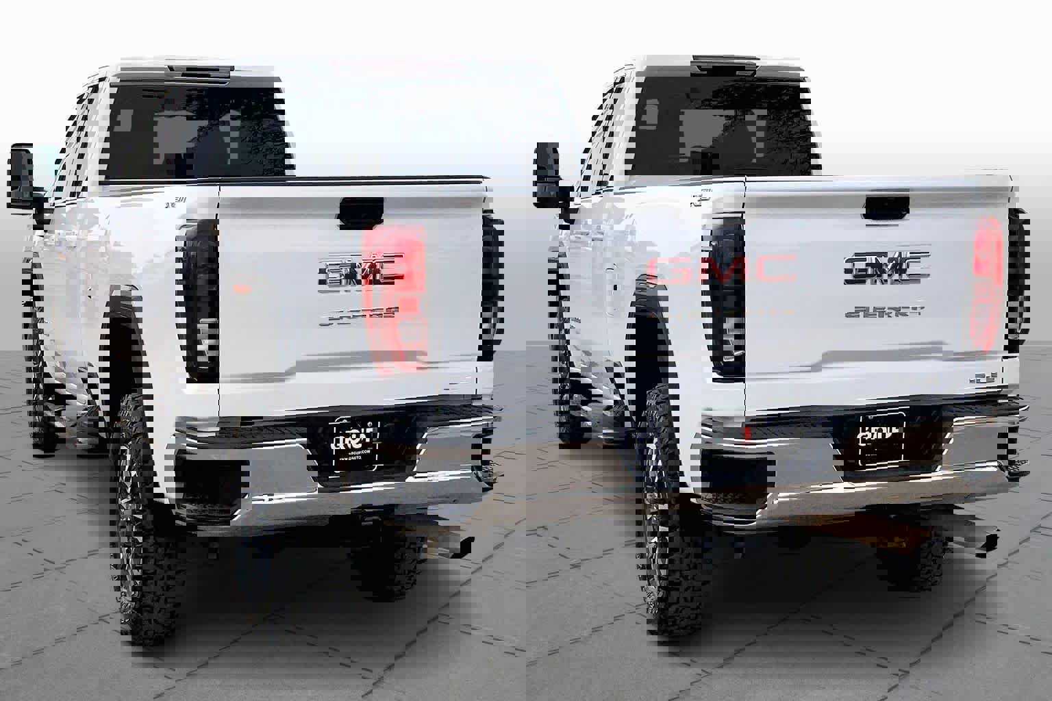 Used 2022 GMC Sierra 3500 SLE w/ SLE Convenience Package image 12