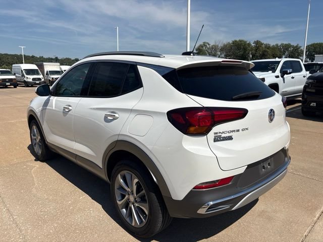 Used 2023 Buick Encore GX Essence w/ Experience Buick Package AWD/4WD image 5