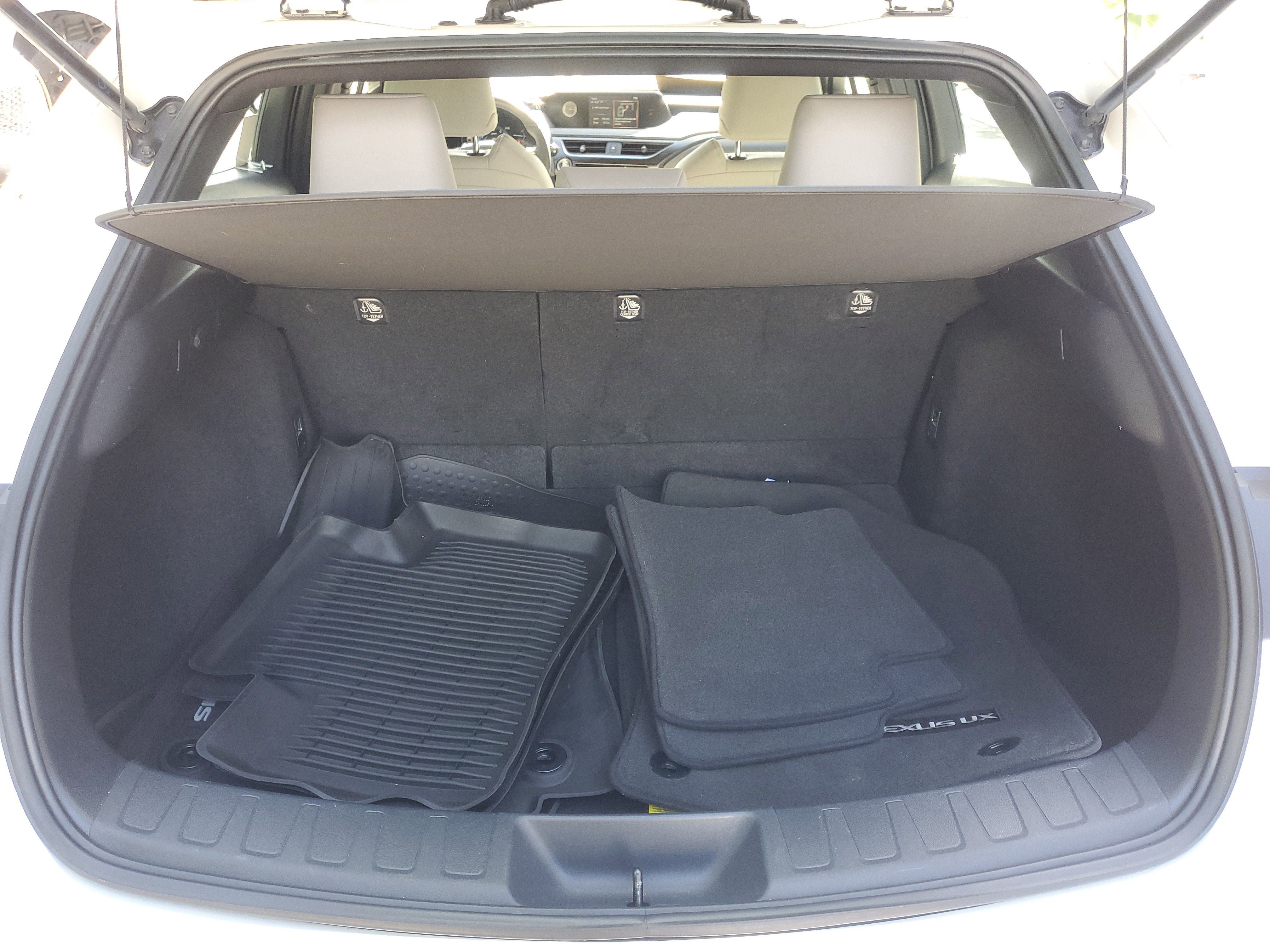 Certified 2022 Lexus UX 200 image 8