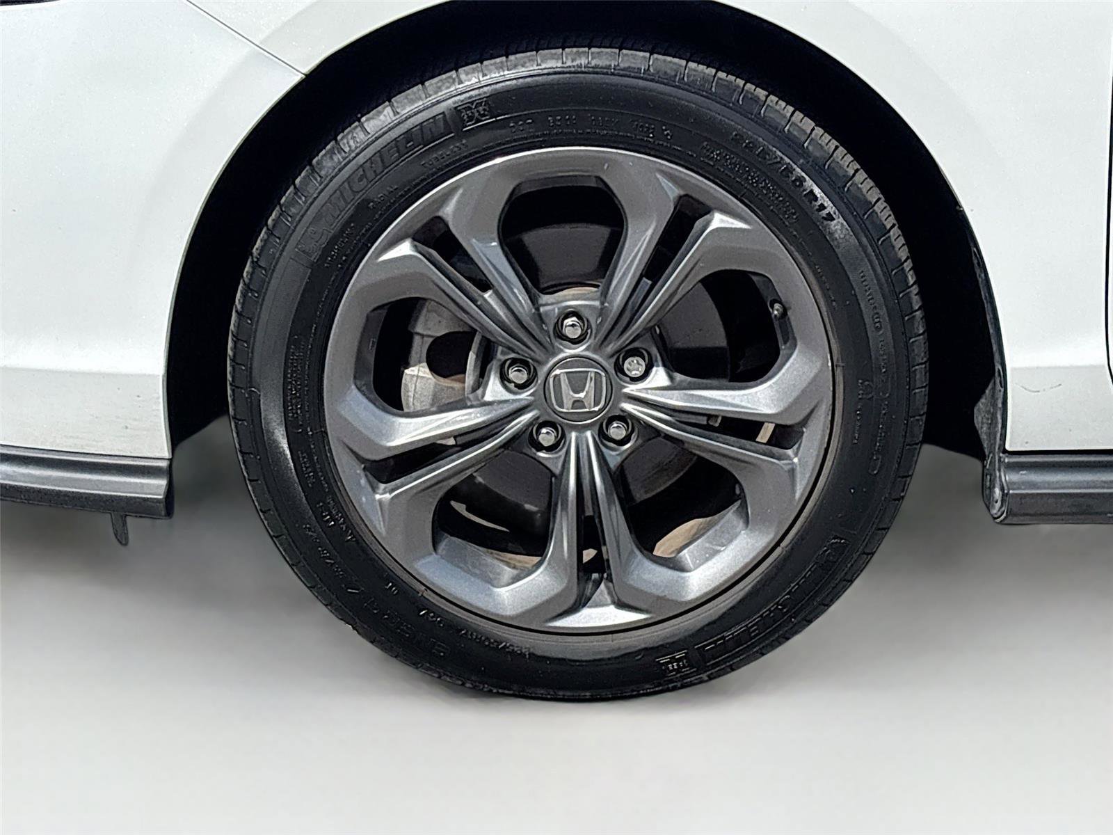 Certified 2023 Honda Accord EX image 34