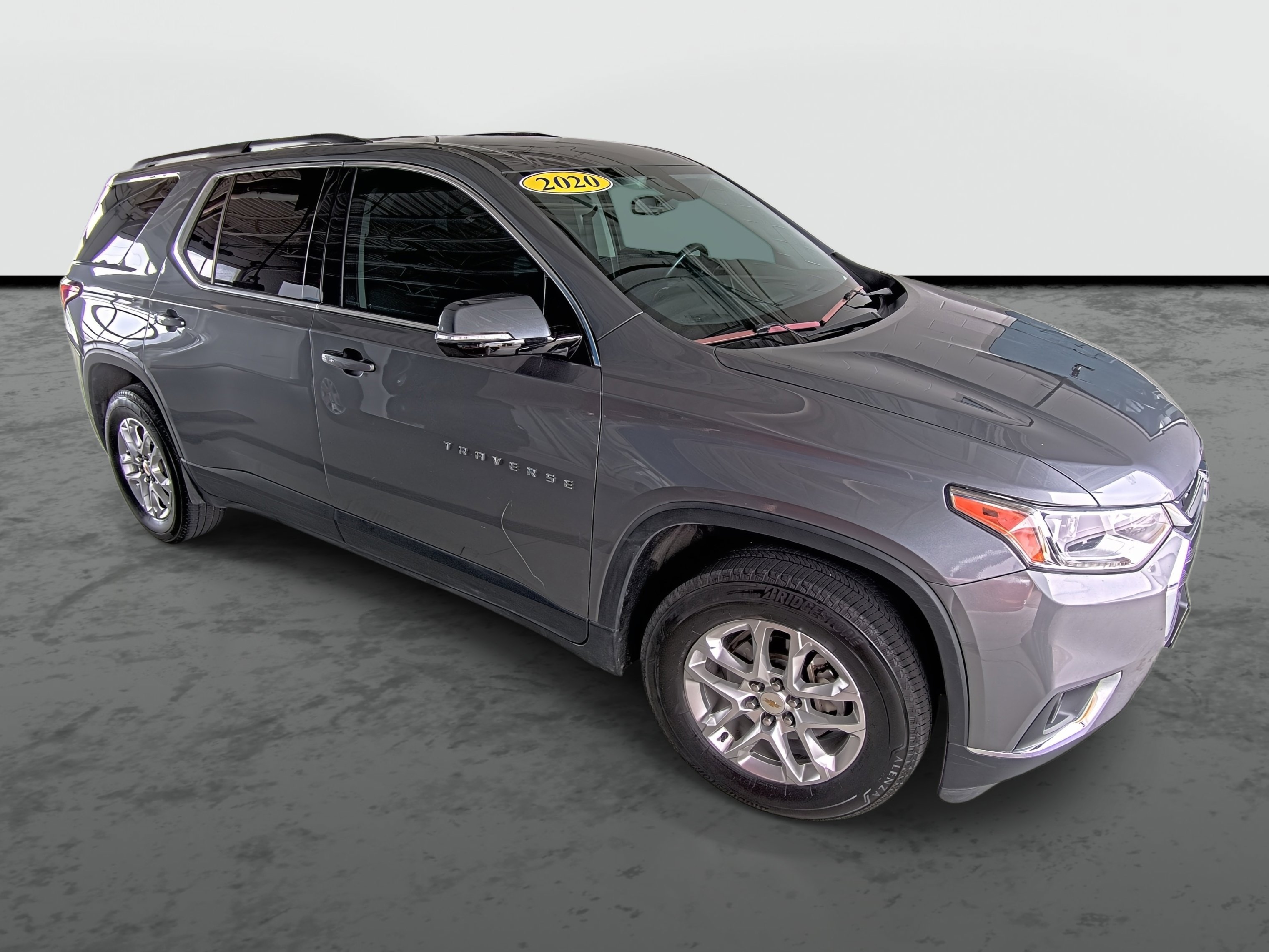 Used 2020 Chevrolet Traverse LT FWD image 4