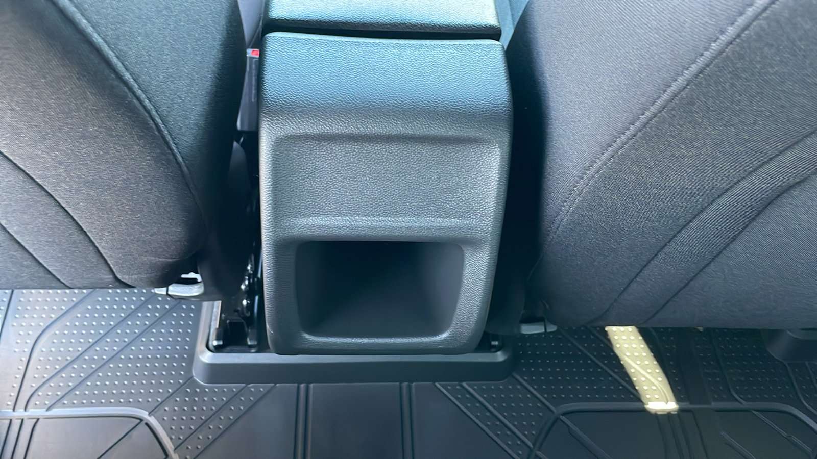 New 2026 Chevrolet Trax RS w/ Sunroof Package FWD image 14