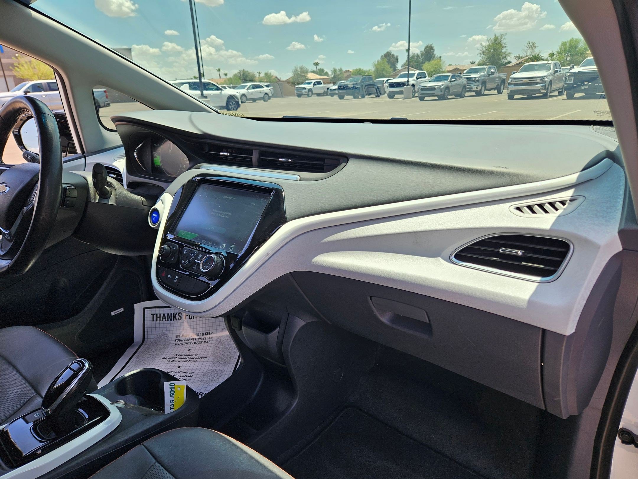 Certified 2019 Chevrolet Bolt Premier w/ Infotainment Package FWD image 26