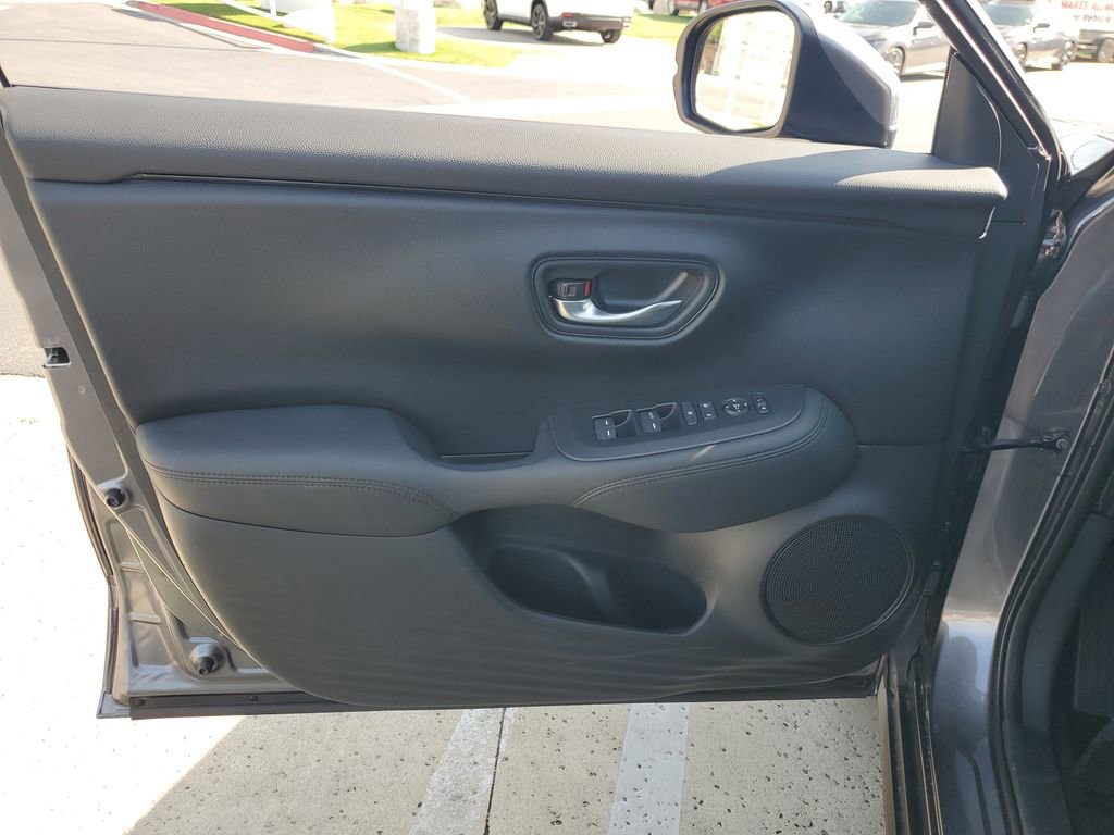 Certified 2026 Honda HR-V LX image 18