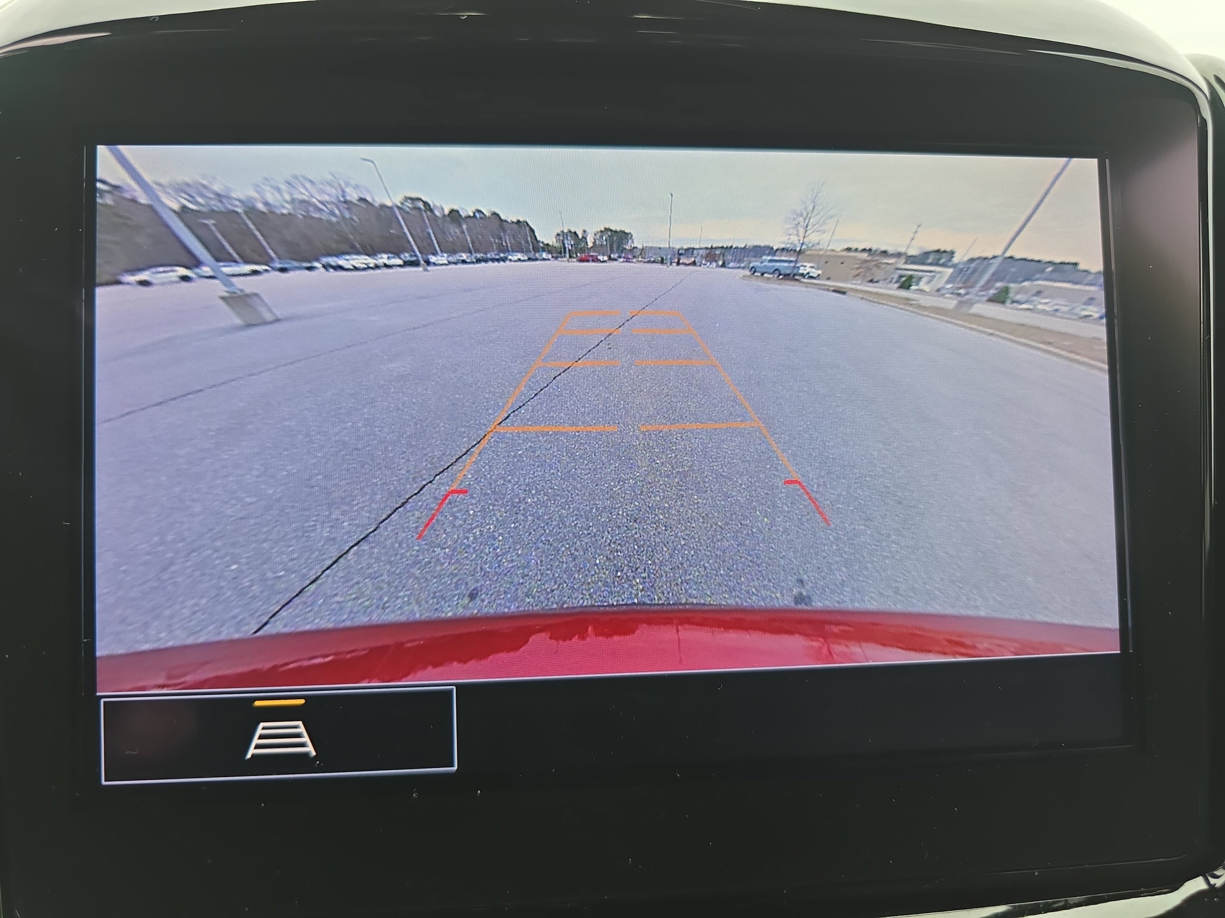 Used 2022 Chevrolet Traverse LT image 24