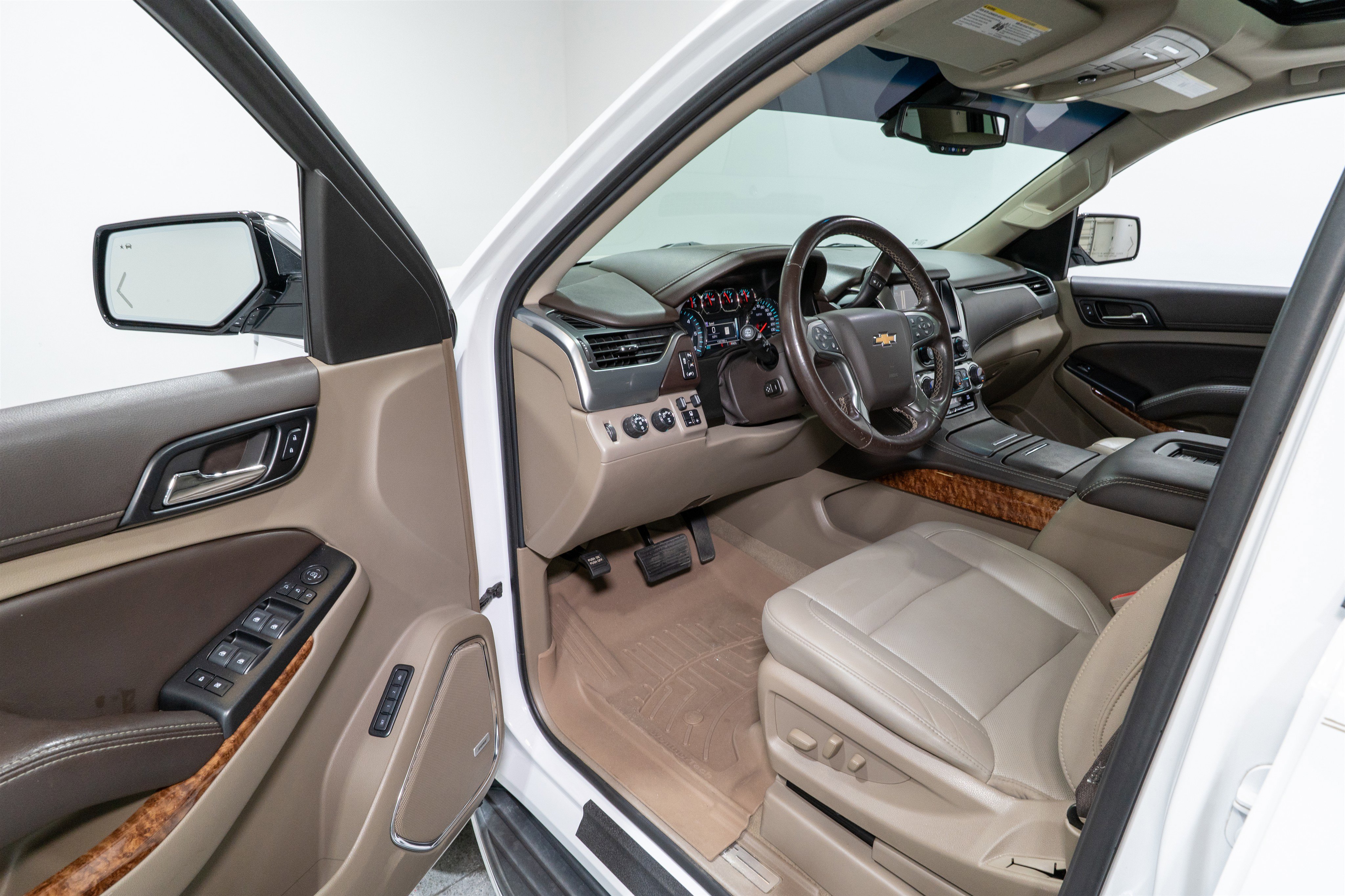 Used 2019 Chevrolet Tahoe Premier w/ Max Trailering Package image 12