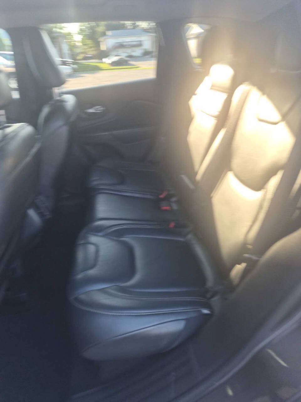 Used 2014 Jeep Cherokee Limited FWD image 15