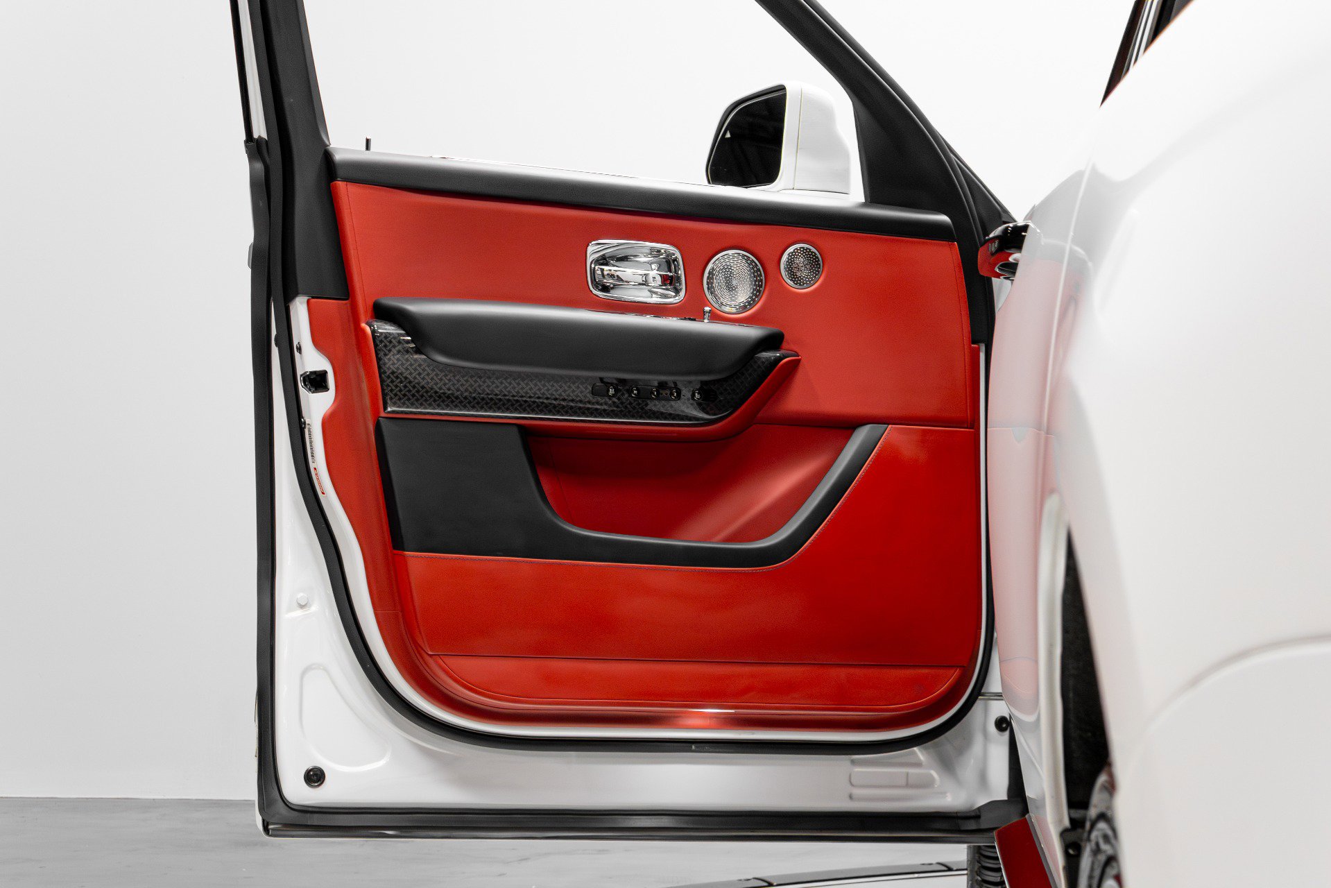 Used 2021 Rolls-Royce Cullinan Black Badge image 64