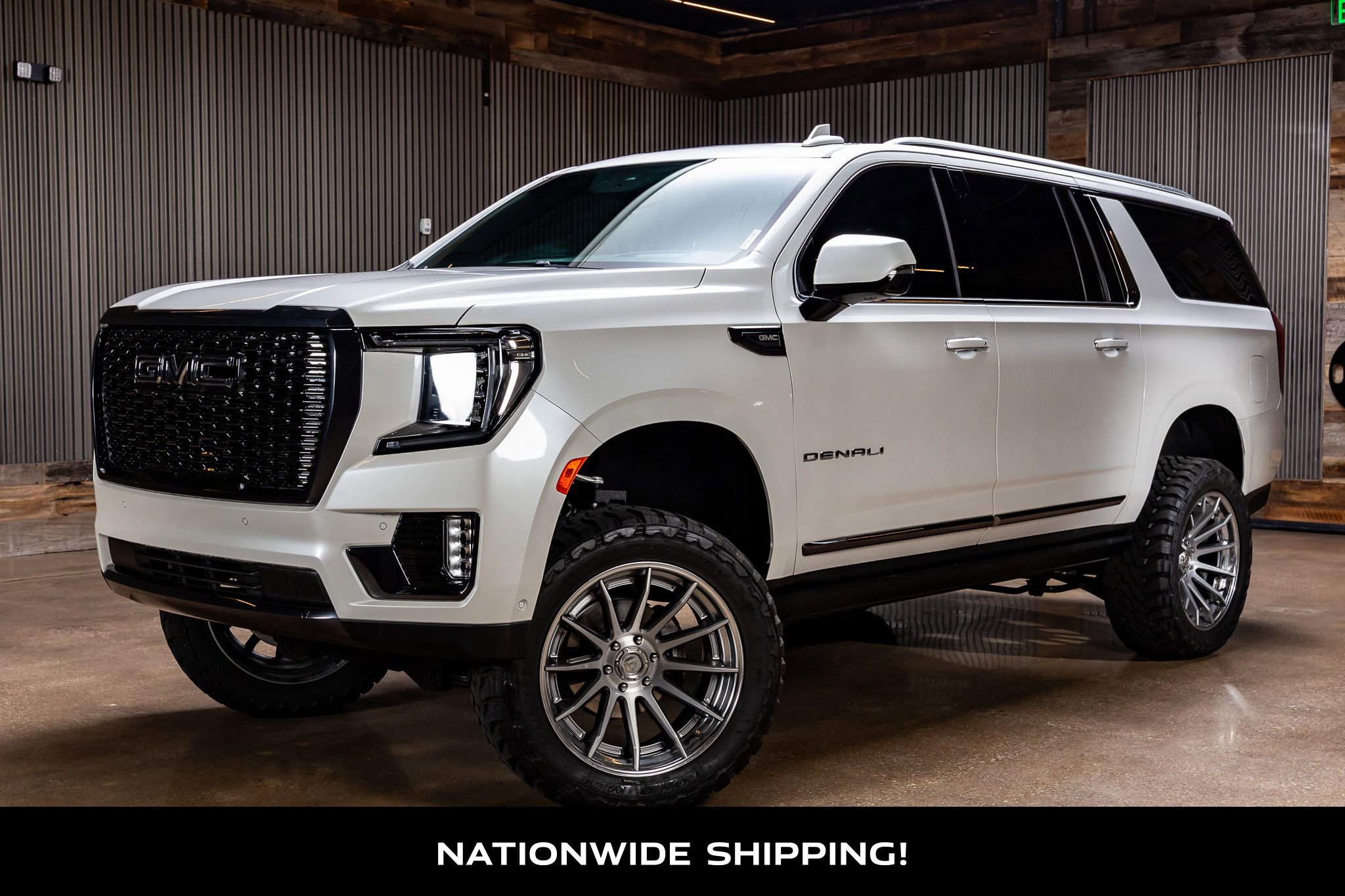 Used 2023 GMC Yukon XL Denali Ultimate image 4