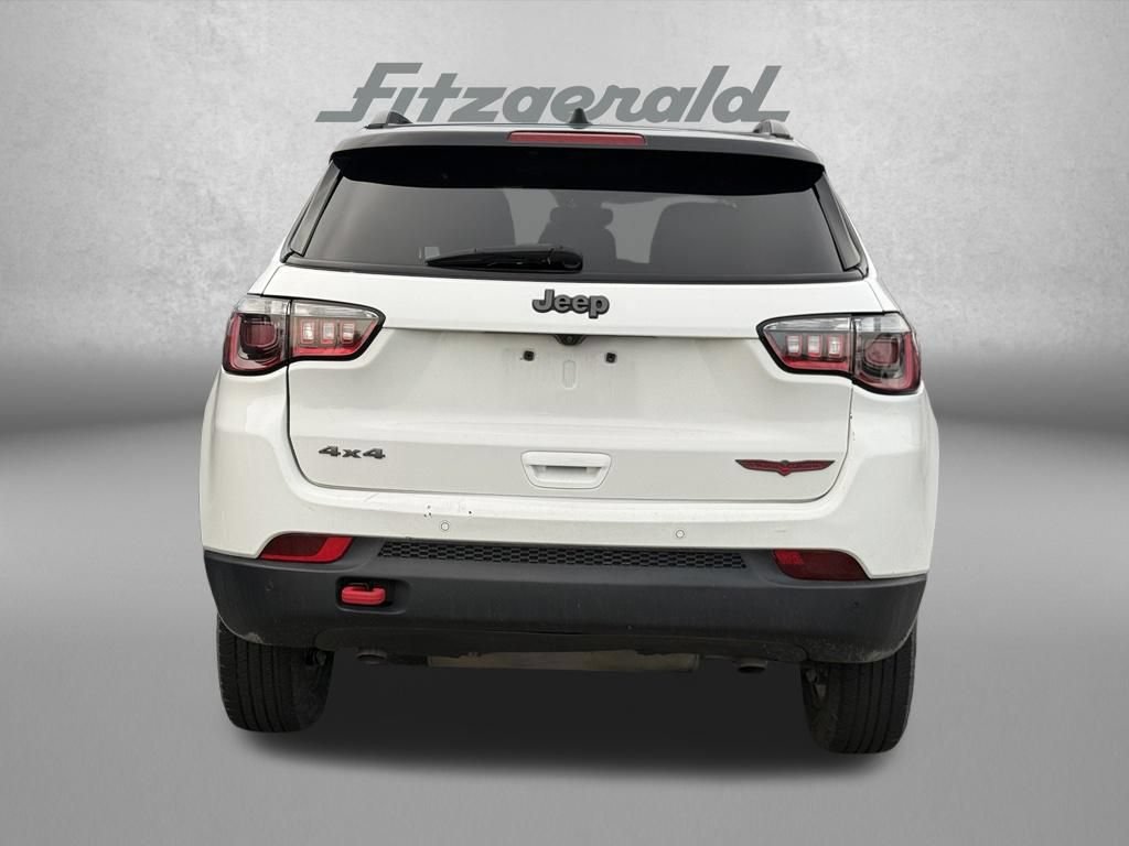 Used 2024 Jeep Compass Trailhawk AWD/4WD image 6