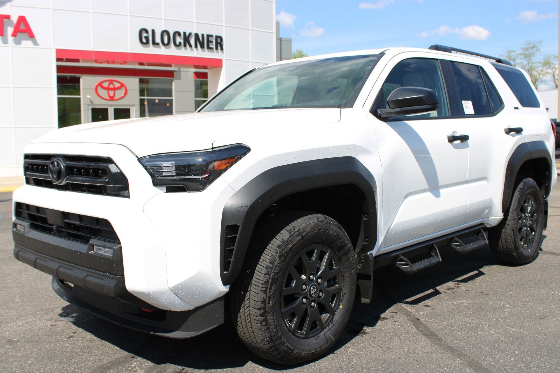 New 2026 Toyota 4Runner SR5 AWD/4WD image 2