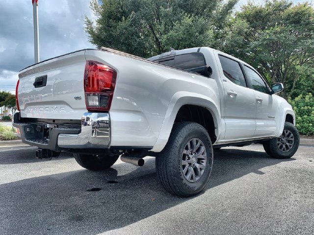 Used 2023 Toyota Tacoma SR5 RWD image 8