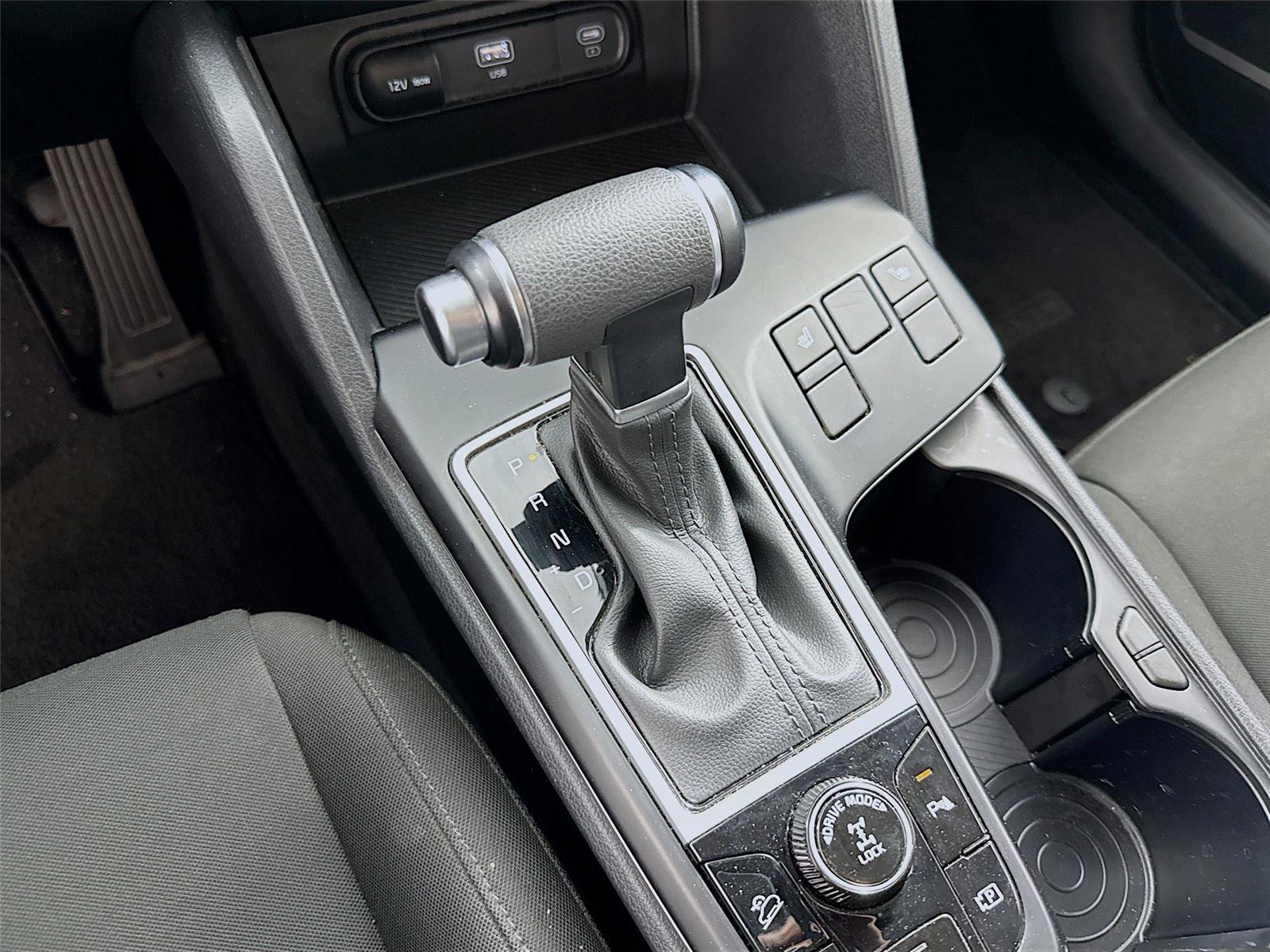 Used 2024 Kia Sportage LX image 14