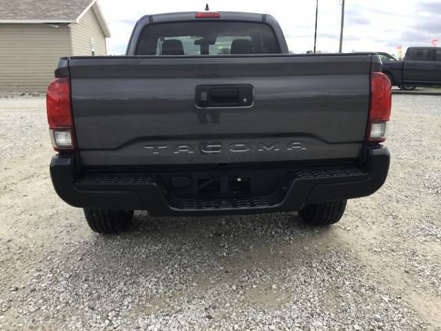Used 2022 Toyota Tacoma SR image 4