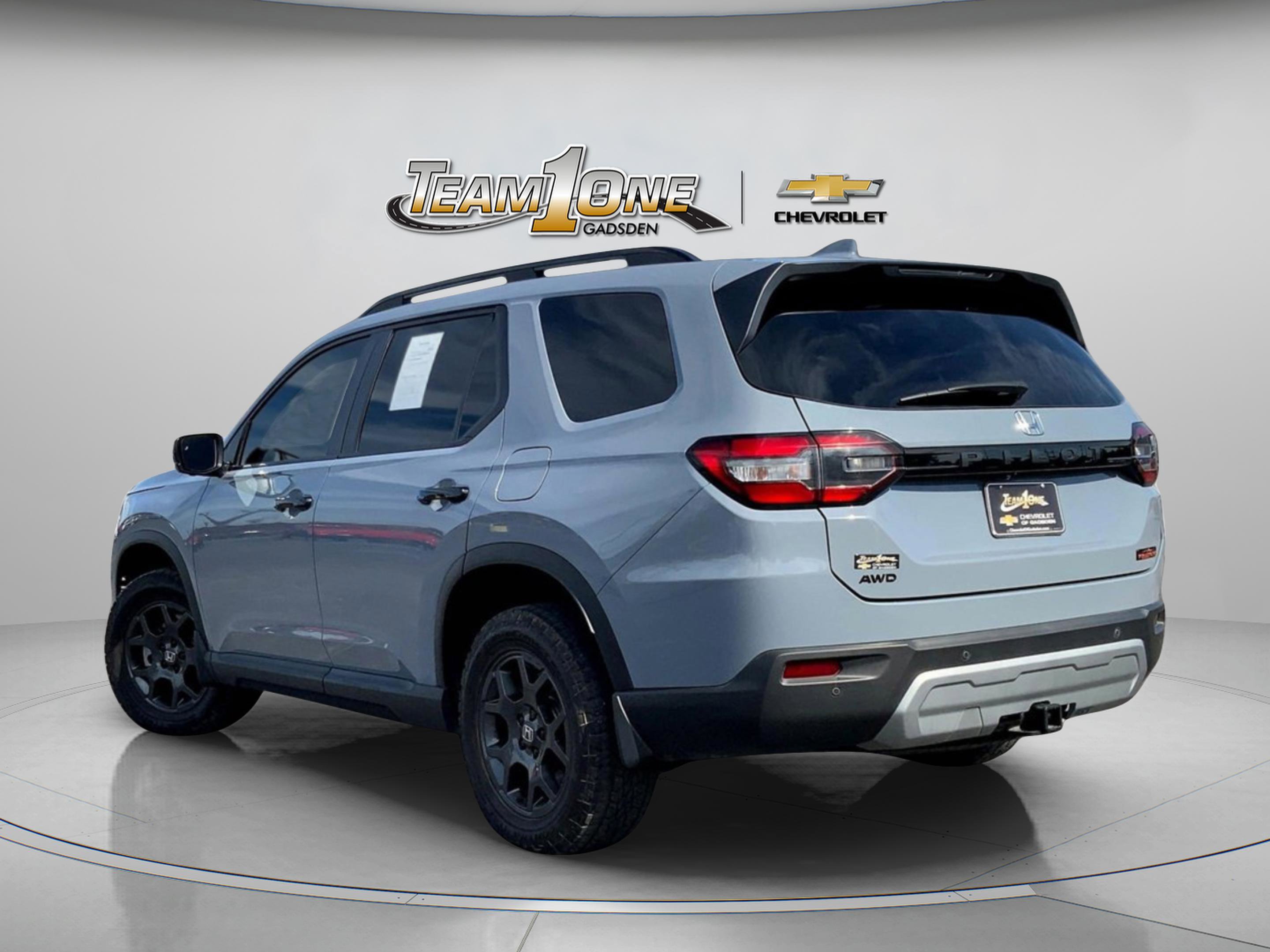 Used 2024 Honda Pilot TrailSport image 5