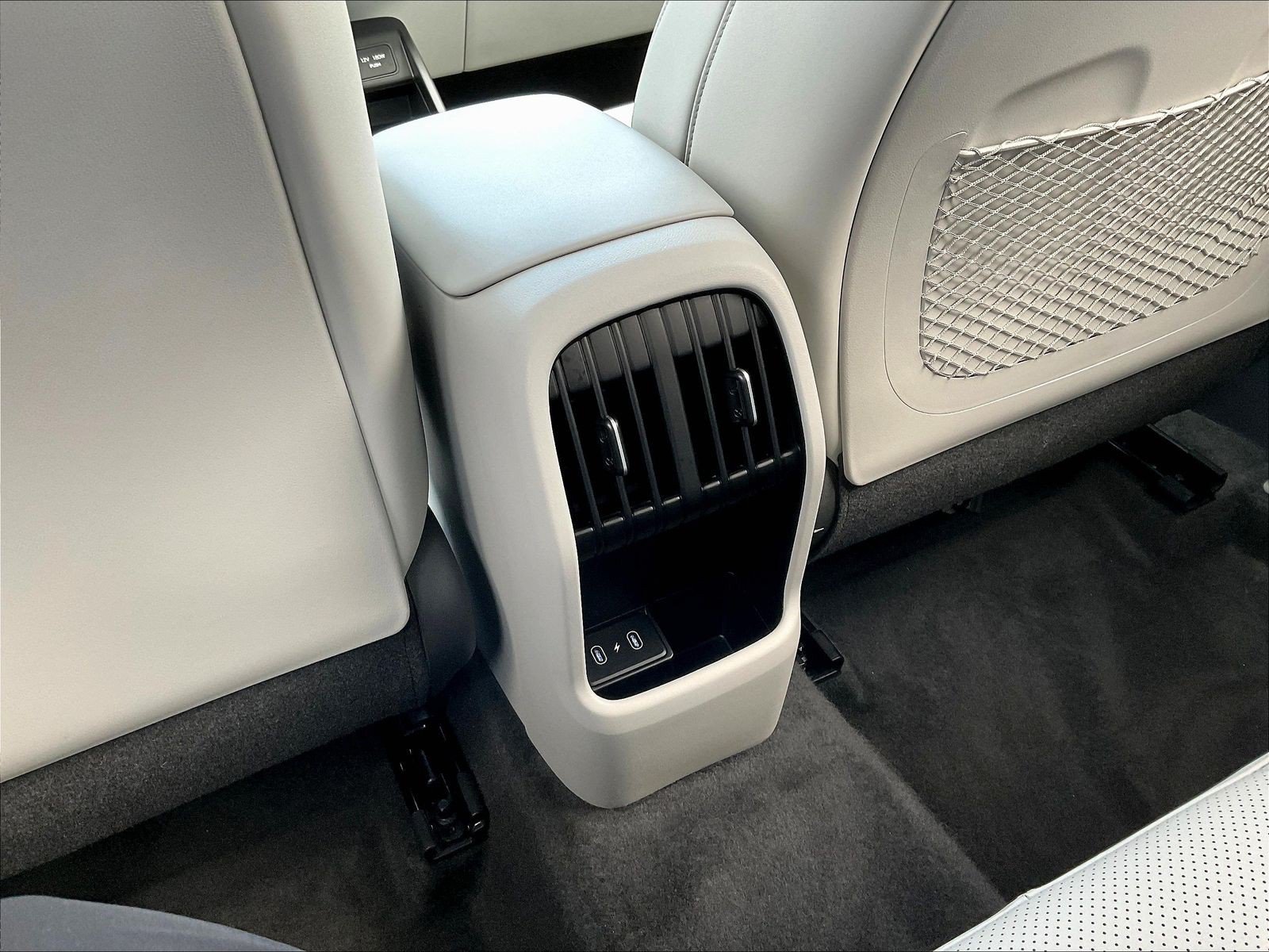Certified 2024 Hyundai Kona Limited AWD/4WD image 10