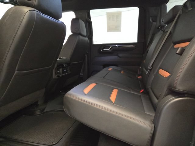 Used 2025 GMC Sierra 2500 AT4 AWD/4WD image 14