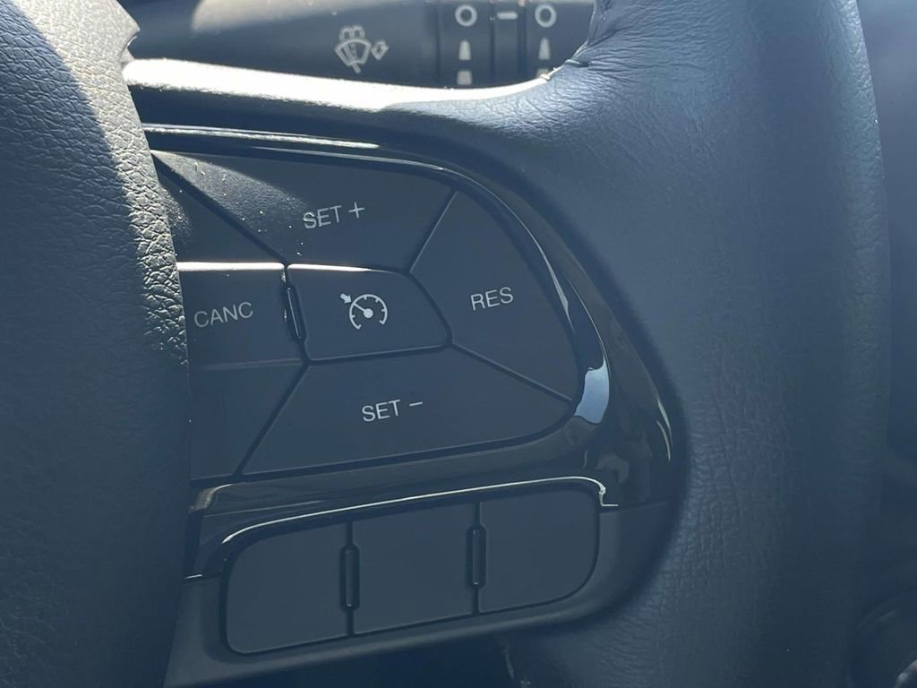 Used 2018 Jeep Renegade Altitude w/ Popular Equipment Group FWD image 25