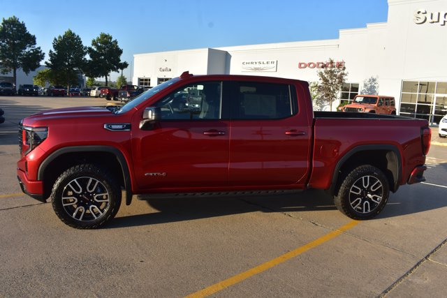 Used 2025 GMC Sierra 1500 AT4 w/ AT4 Premium Package AWD/4WD image 9