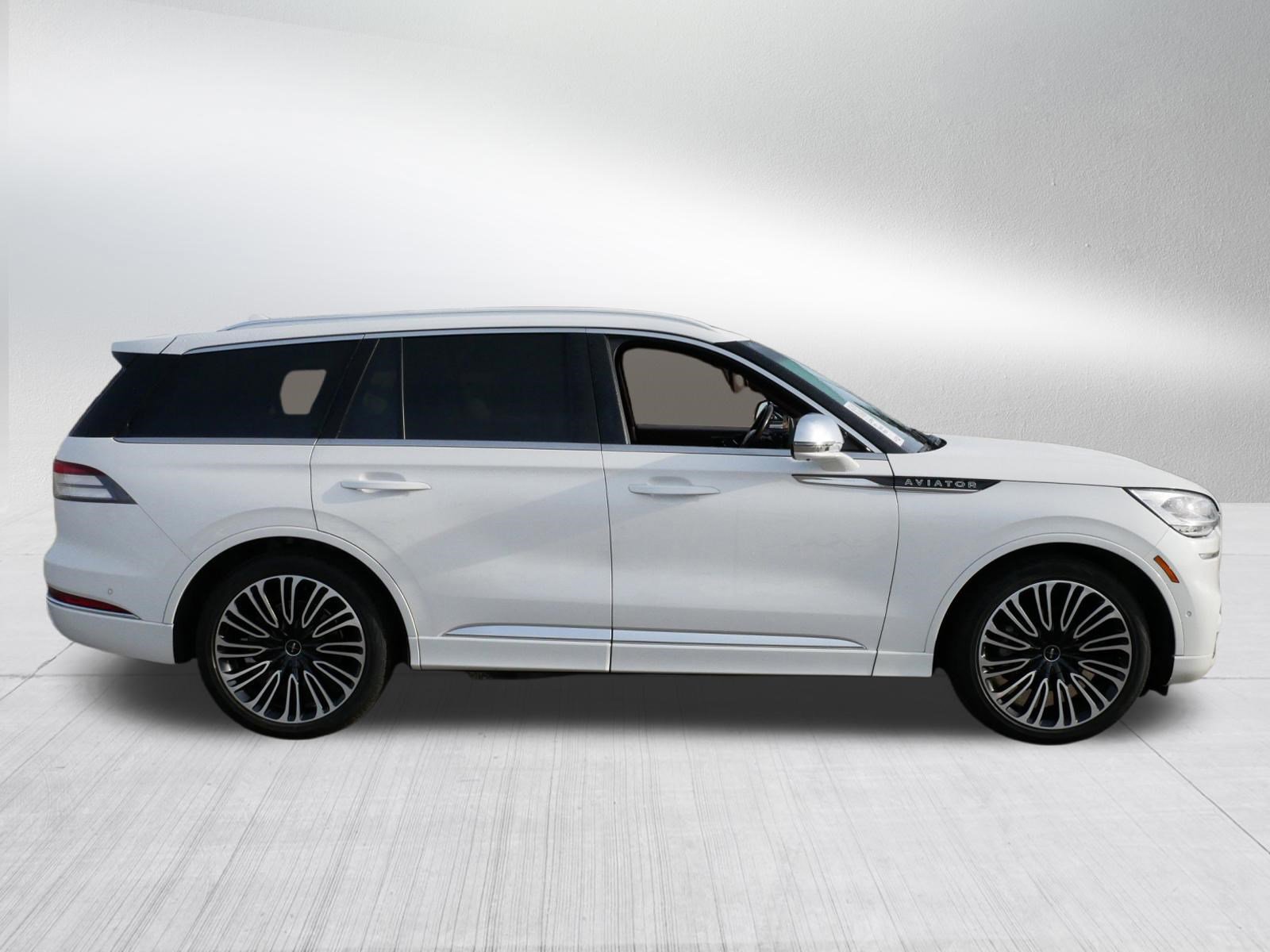 Used 2022 Lincoln Aviator Black Label w/ Dynamic Handling Package AWD/4WD image 8