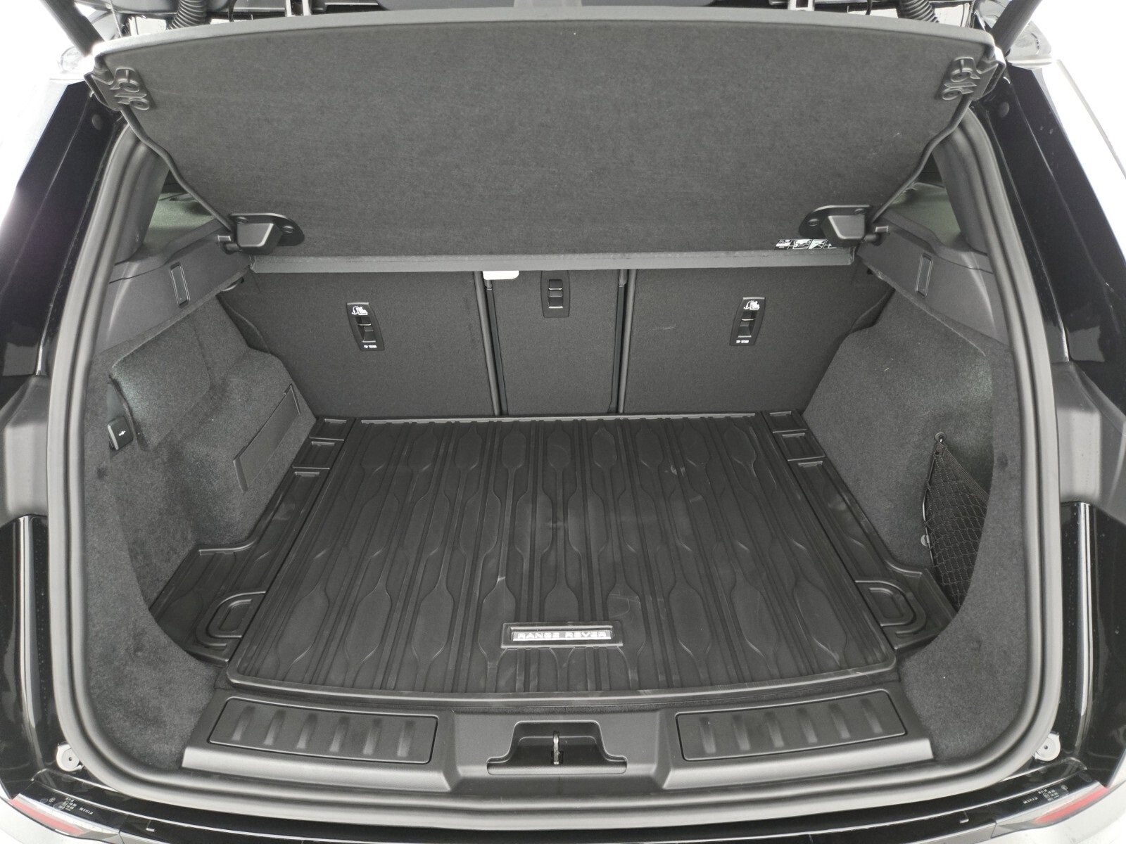 New 2026 Land Rover Range Rover Evoque S image 15