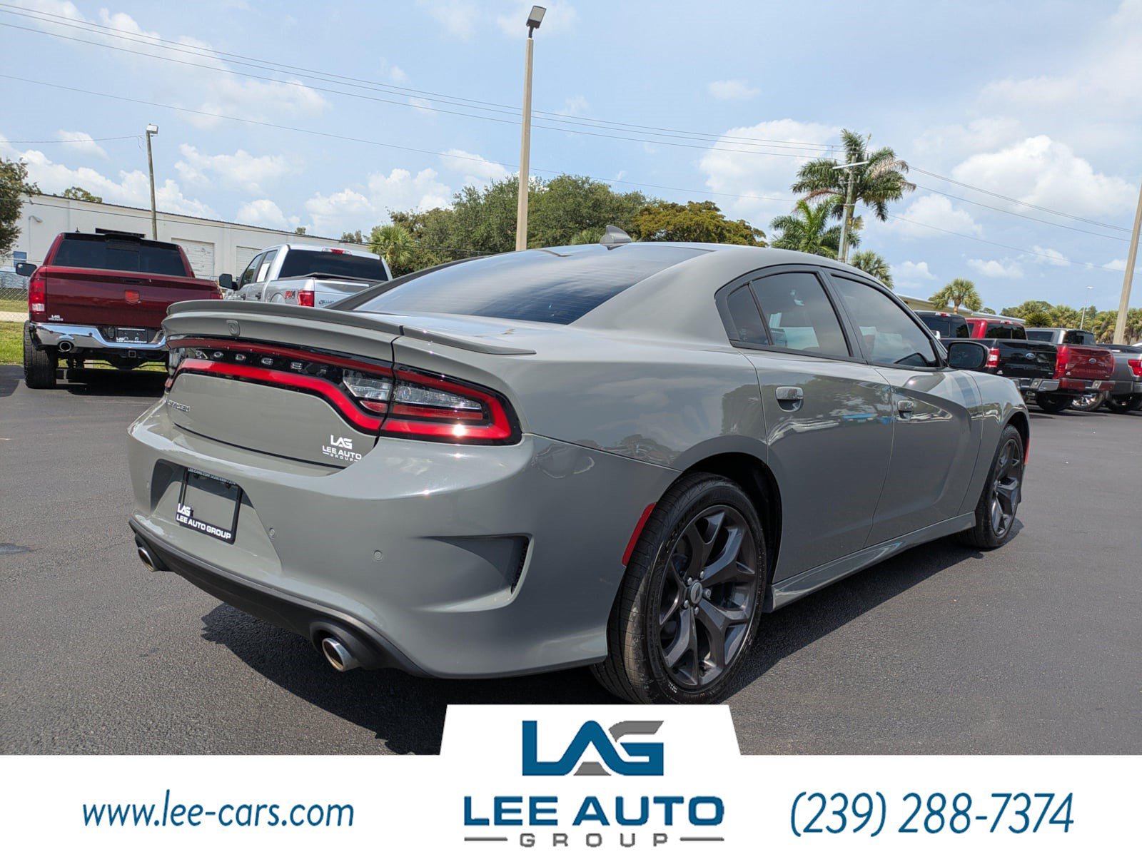 Used 2018 Dodge Charger SXT Plus RWD image 3