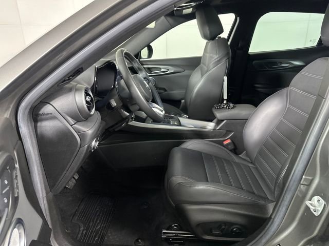 Used 2024 Alfa Romeo Tonale Ti image 11