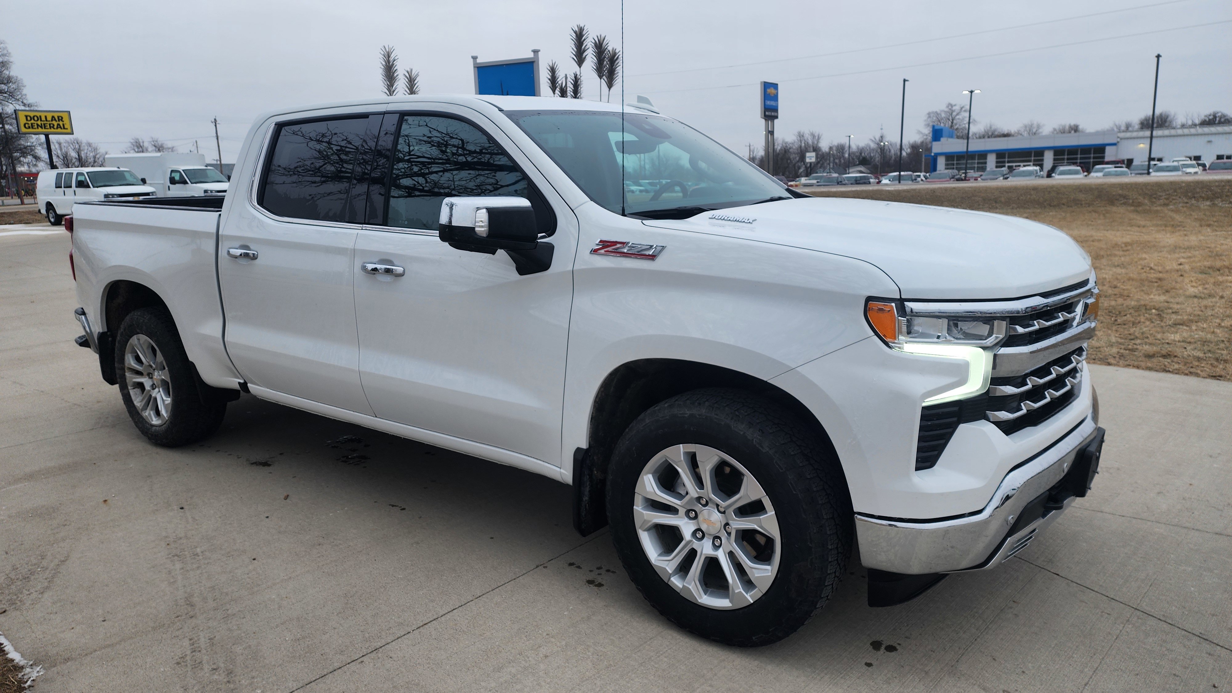 Certified 2024 Chevrolet Silverado 1500 LTZ w/ LTZ Premium Package image 3