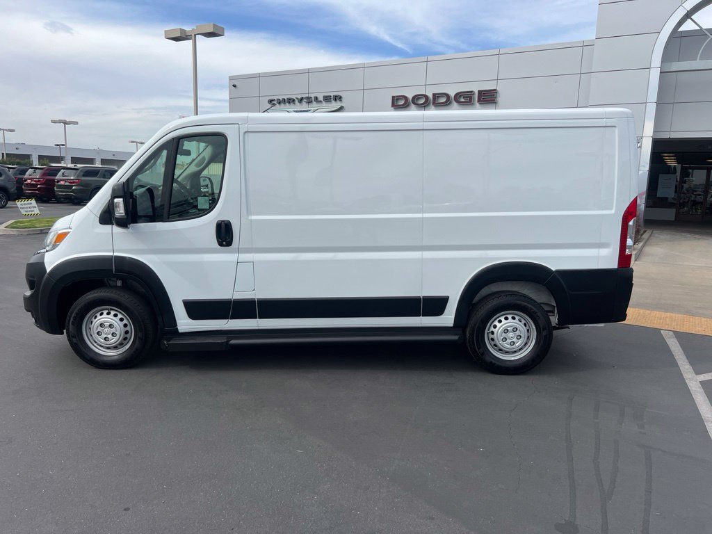 Used 2025 RAM ProMaster 2500 w/ U-Haul Equipment Group FWD image 20