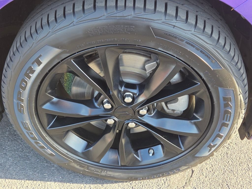 Used 2023 Dodge Charger SXT AWD/4WD image 9