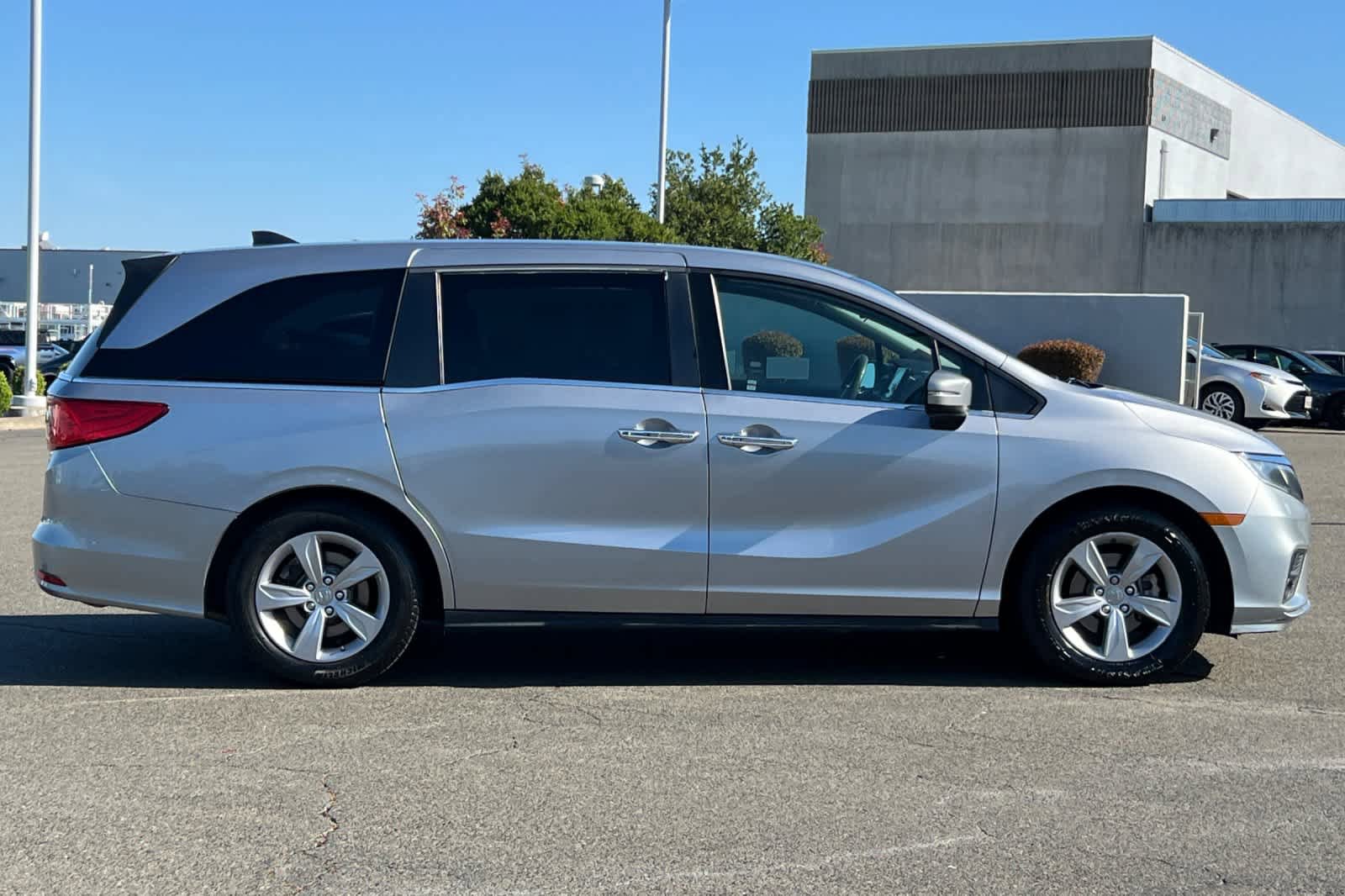 Used 2020 Honda Odyssey EX image 6