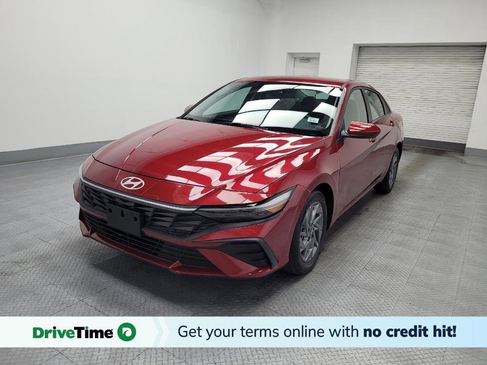 Used 2024 Hyundai Elantra SEL image 1