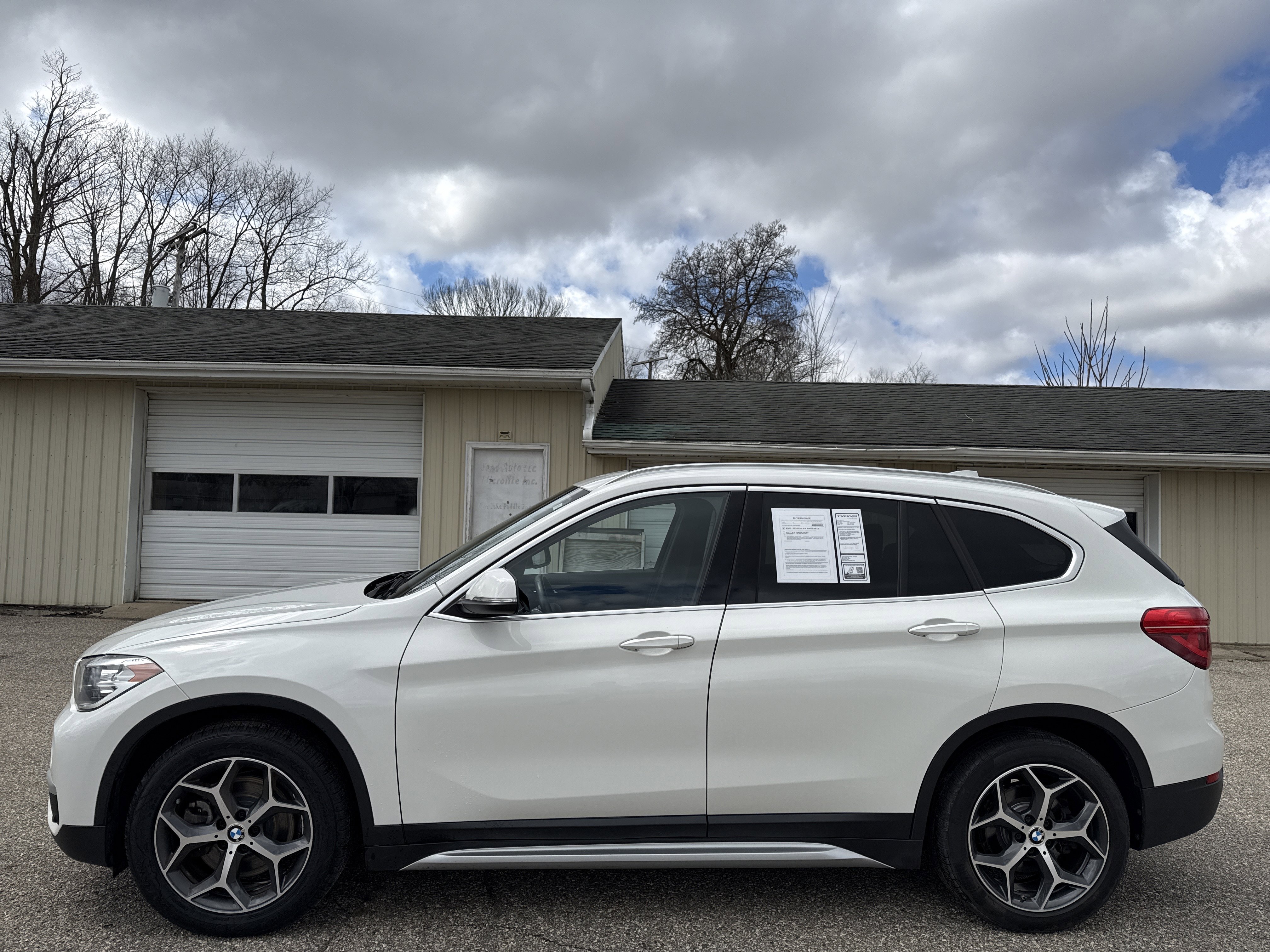 Used 2019 BMW X1 xDrive28i w/ Convenience Package image 10