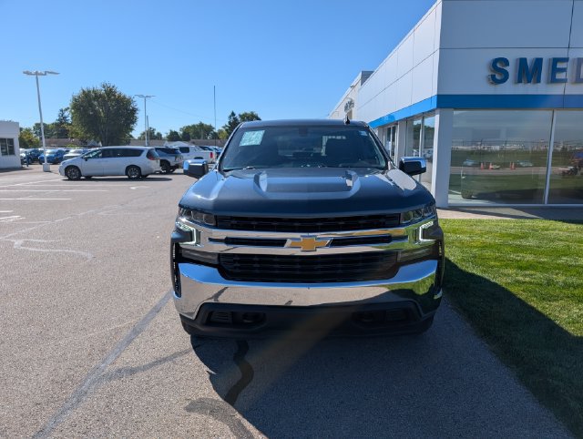 Used 2021 Chevrolet Silverado 1500 LT AWD/4WD image 3