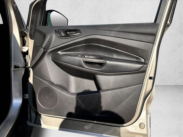 Used 2018 Ford Escape S image 18