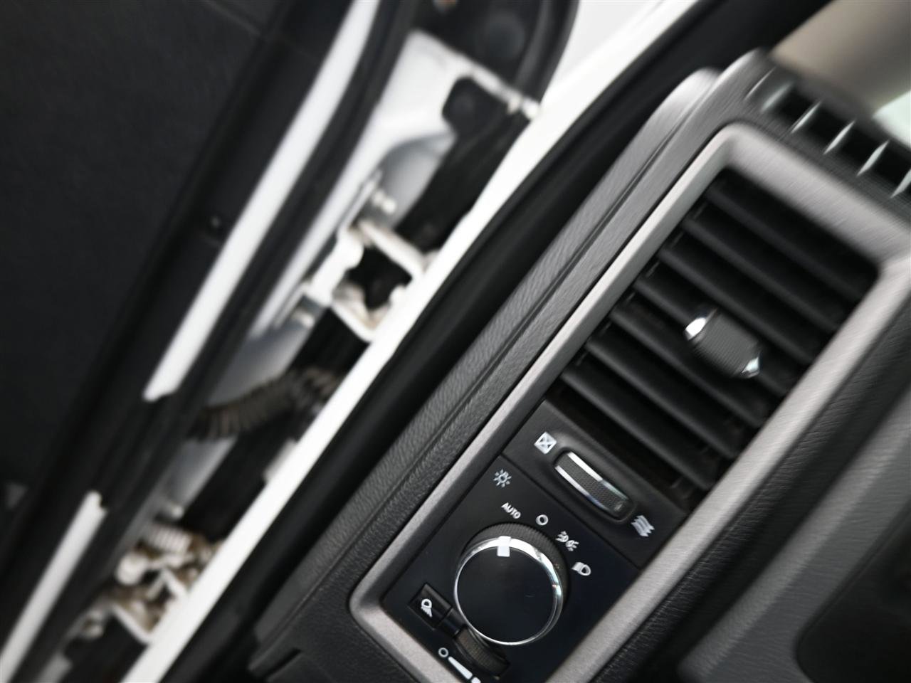 Used 2017 RAM 2500 Tradesman w/ Chrome Appearance Group image 12