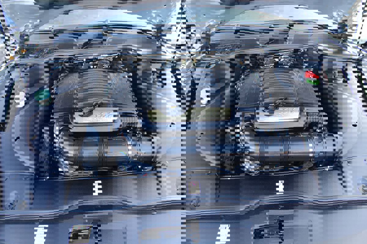 Used 2018 Porsche Cayenne Platinum Edition image 37