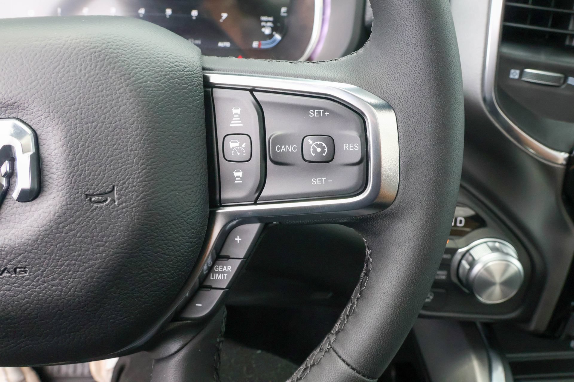 New 2027 RAM 1500 Laramie w/ Night Edition AWD/4WD image 30