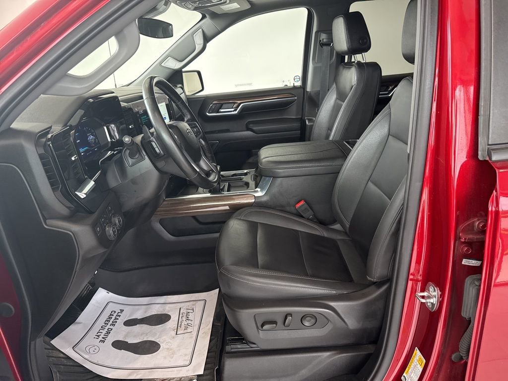 Used 2024 Chevrolet Silverado 1500 RST w/ Convenience Package II image 8