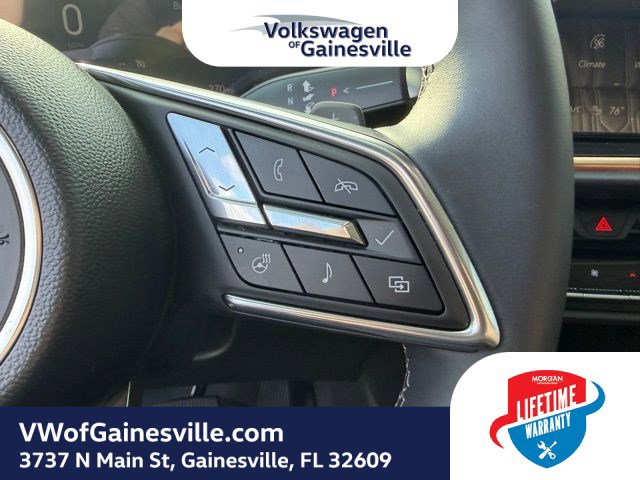 Used 2025 Buick Envision Avenir image 24