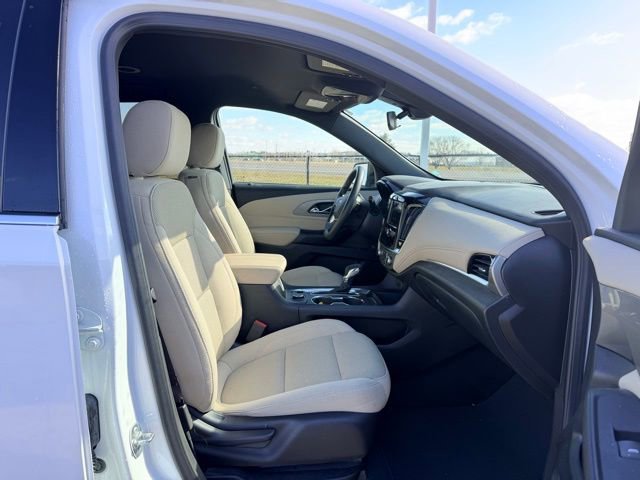 Used 2024 Chevrolet Traverse LS image 11