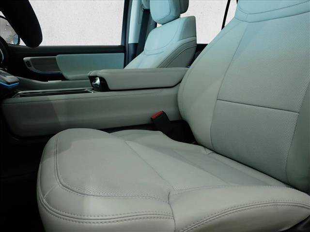 New 2027 Ford Expedition Max Platinum AWD/4WD image 16