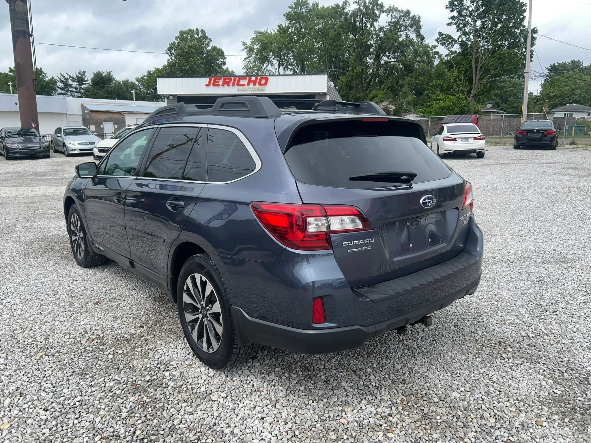 Used 2016 Subaru Outback 3.6R Limited AWD/4WD image 6