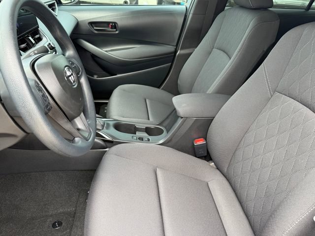 Used 2026 Toyota Corolla LE FWD image 12