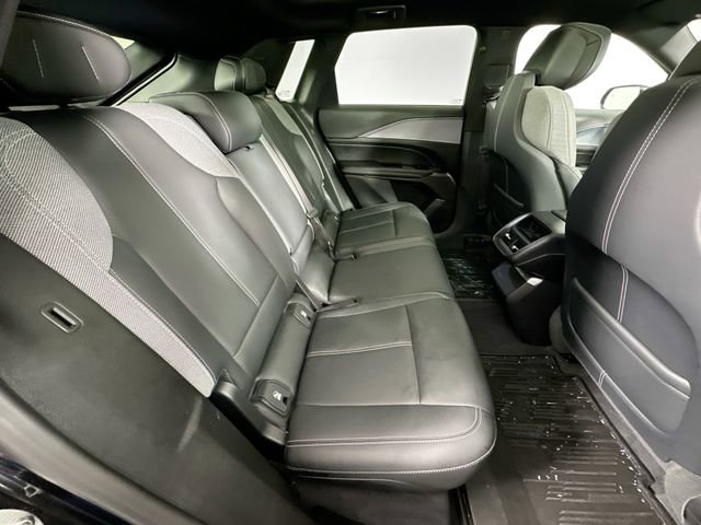 Used 2024 Cadillac Lyriq Tech image 29