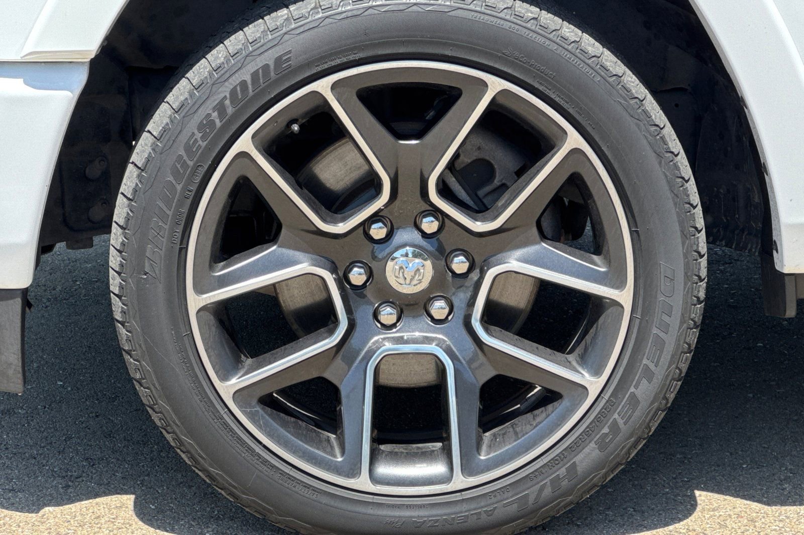 Used 2021 RAM 1500 Laramie AWD/4WD image 45