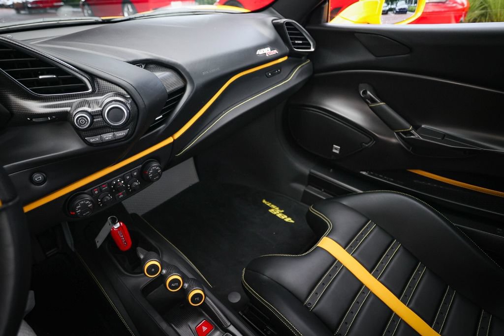 Used 2019 Ferrari 488 Pista Coupe RWD image 29