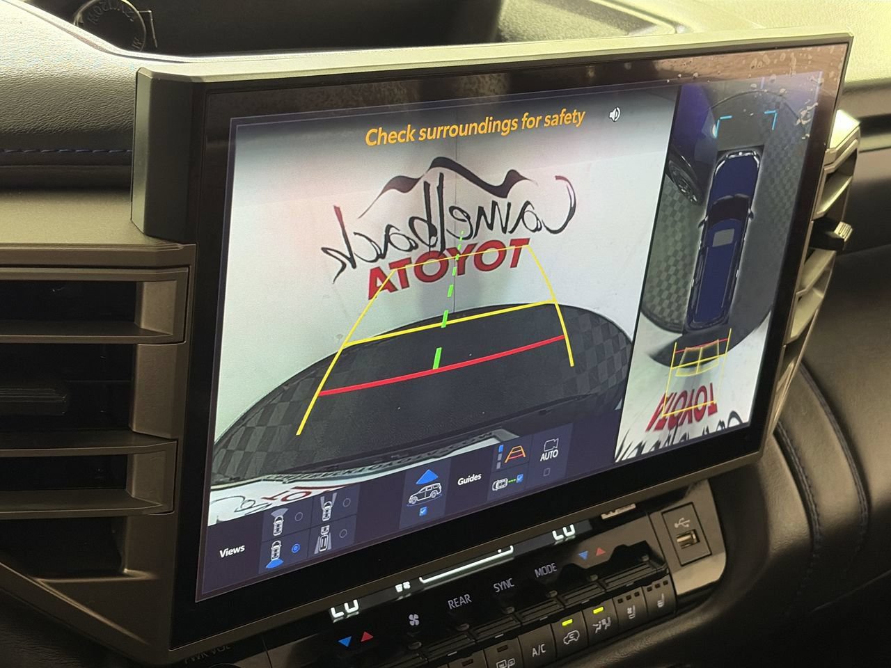 Used 2026 Toyota Sequoia Platinum AWD/4WD image 17