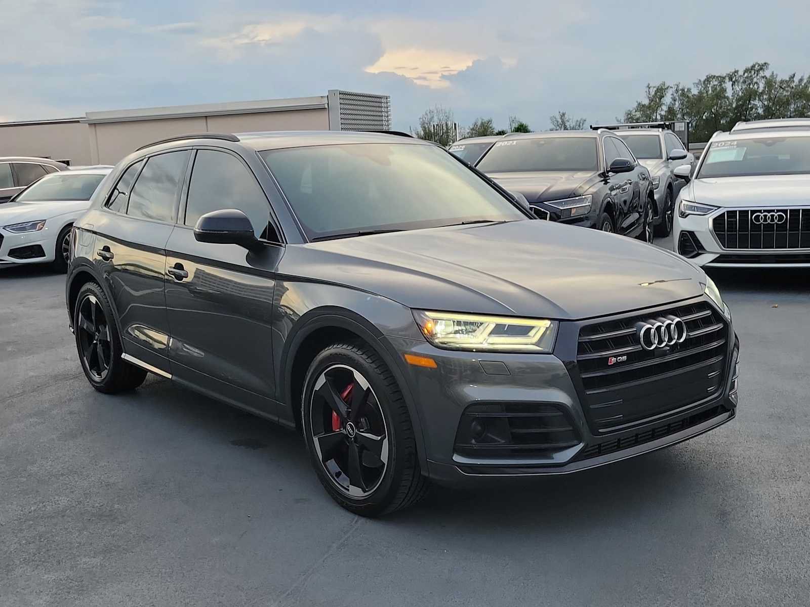 Used 2020 Audi SQ5 Prestige AWD/4WD image 8