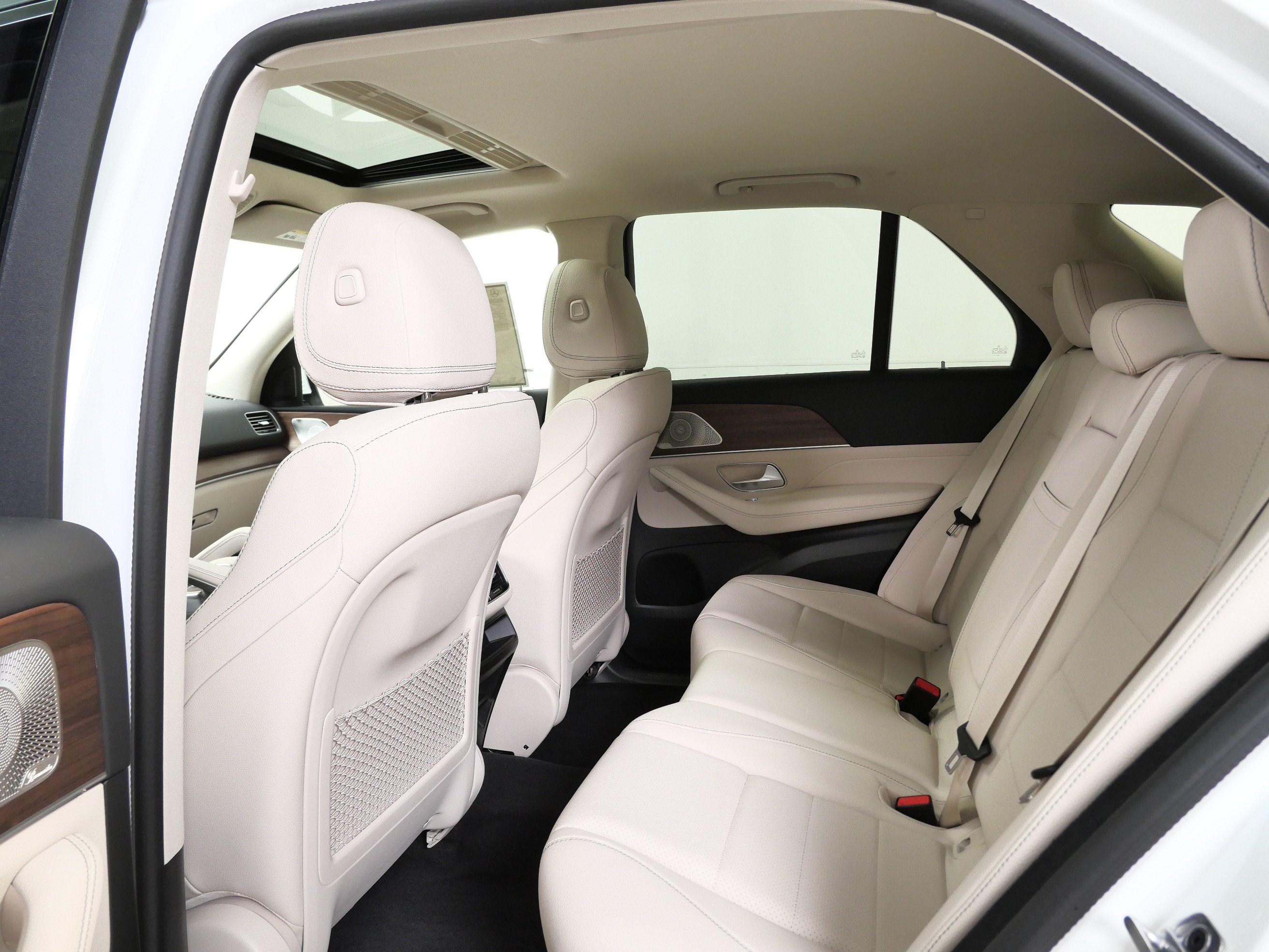 New 2026 Mercedes-Benz GLE 350 4MATIC image 9